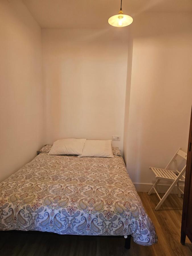 Apartamentos En El Centro - Plaza De Amboage - Wifi Ферол Екстериор снимка