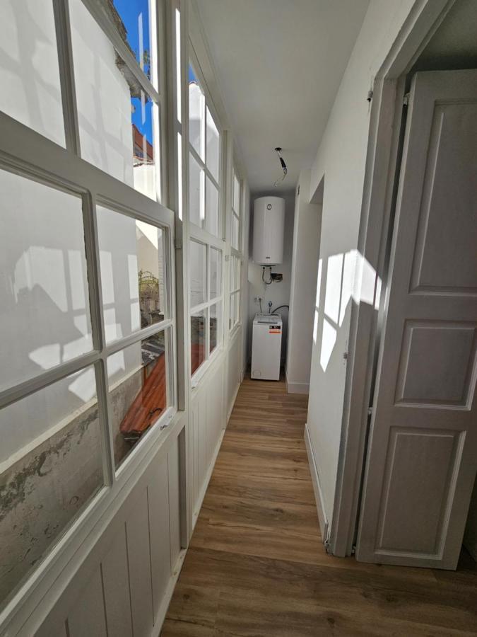 Apartamentos En El Centro - Plaza De Amboage - Wifi Ферол Екстериор снимка