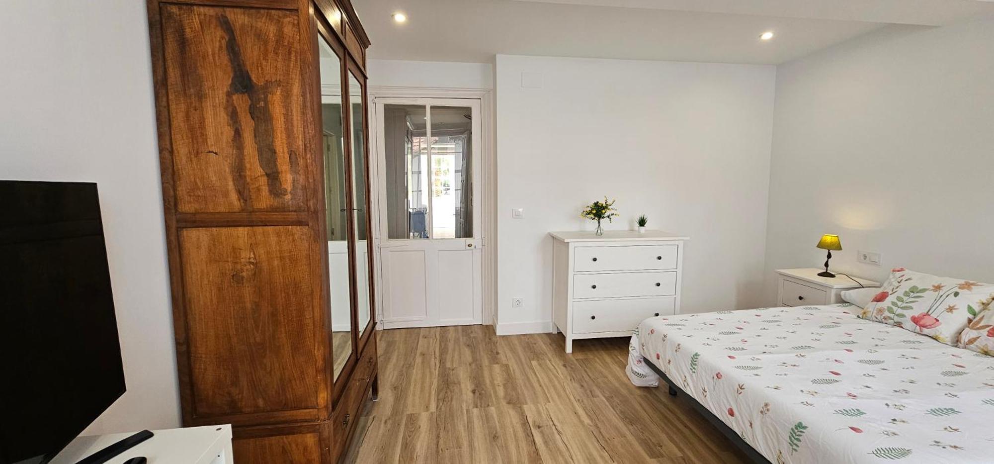 Apartamentos En El Centro - Plaza De Amboage - Wifi Ферол Екстериор снимка